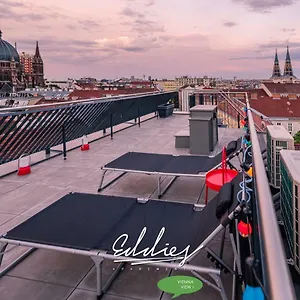 Eddie's Design Апартаменты